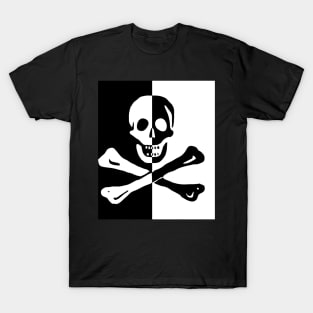 Skull Cross Bones Pirate Skeleton T-Shirt